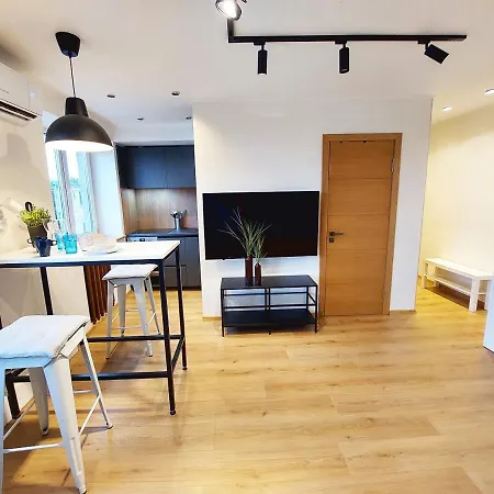 Apartment Near The *